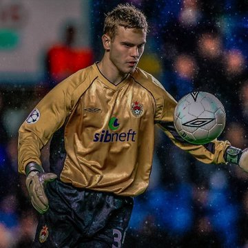 开云-40岁阿金费耶夫效力莫斯科中央陆军35年，创多项纪录|俄罗斯|门将|伊戈尔·阿金费耶夫|俄罗斯足球|足球_新浪体育_新浪新闻